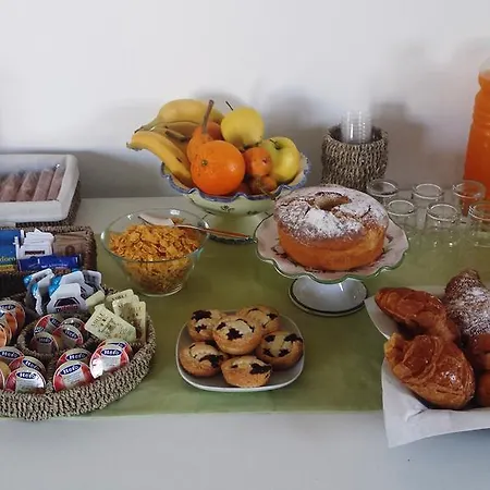 Panzió La Ambienti Sanificati Con Generatore Di Ozono Bari