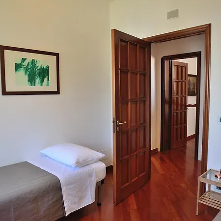 La Ambienti Sanificati Con Generatore Di Ozono Nocleg ze śniadaniem 3*
